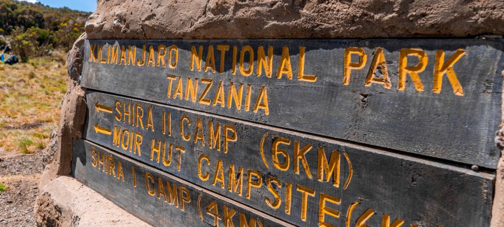 Shira-I-26-II-Camp-sign